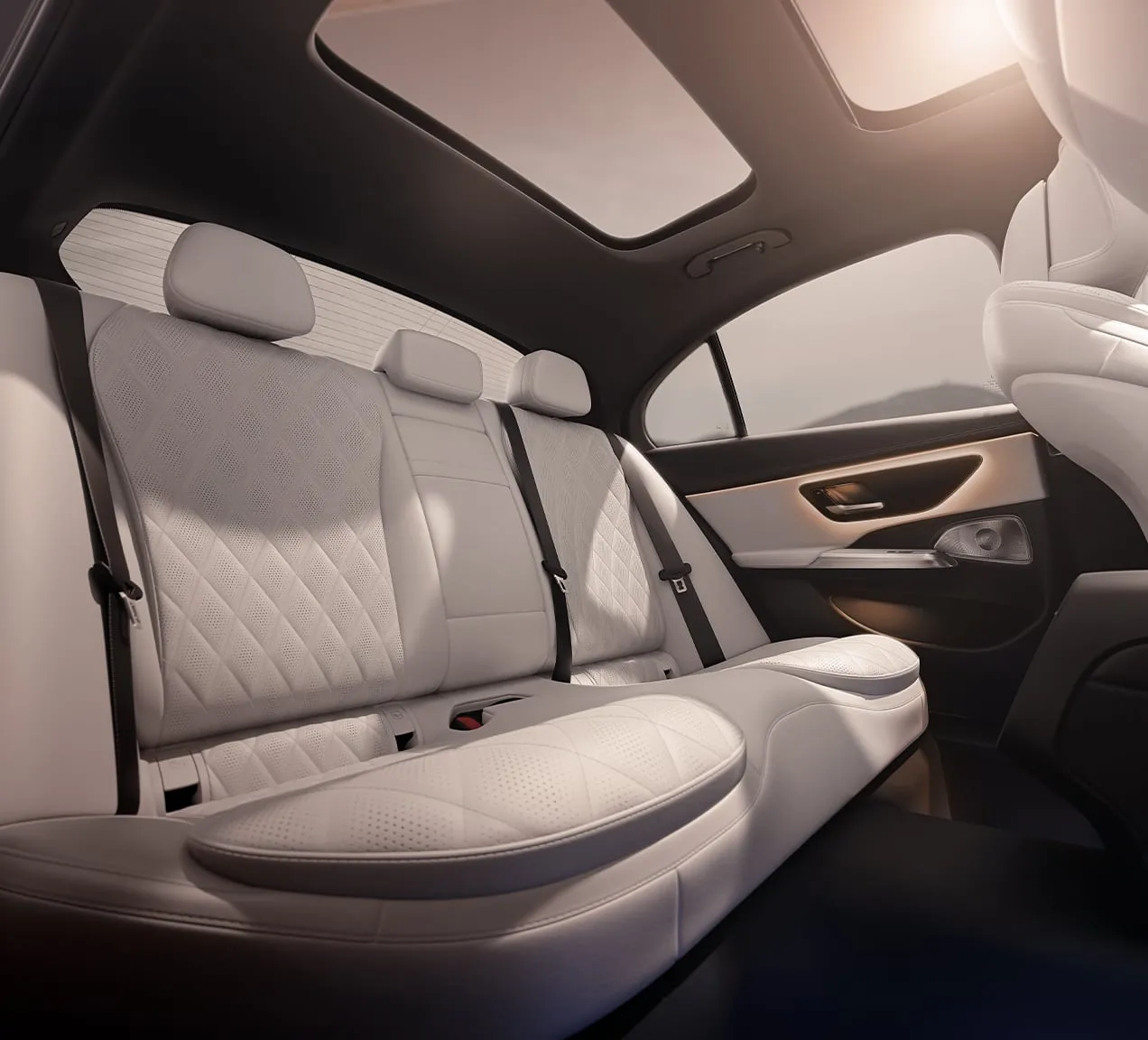 2026-E-SEDAN-IH-5.webp